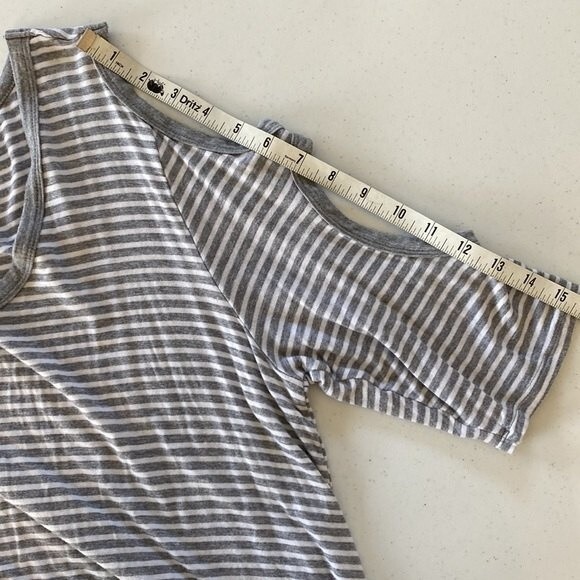 French Laundry V-Neck Stripe 3/4 Short Elbow Sleeve Tunic Tee Top High Low Slits - Picture 14 of 16